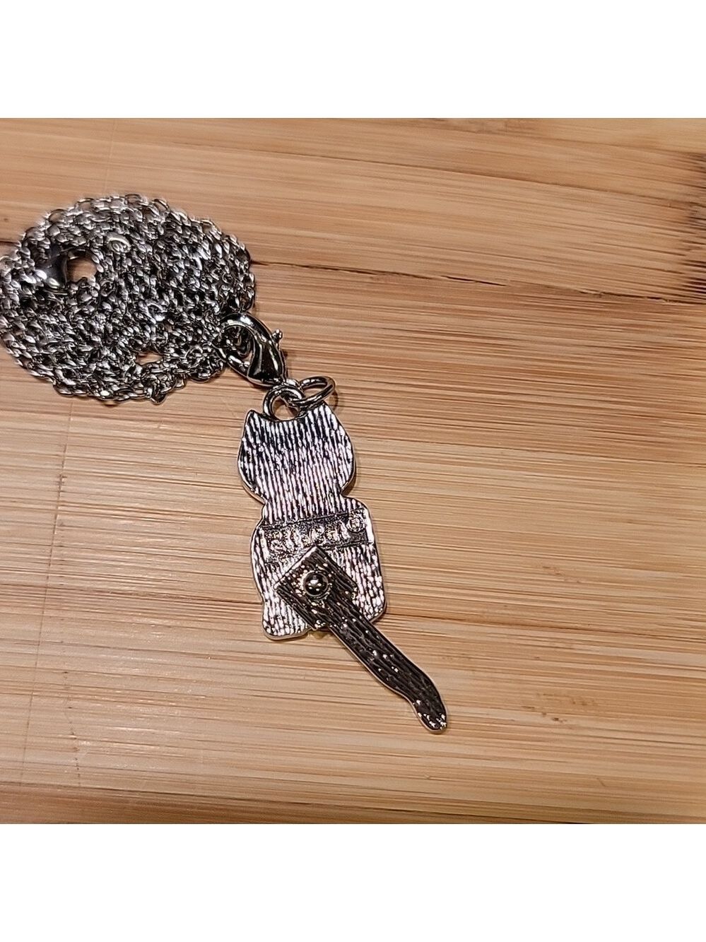 Emerald Green Kit-Cat Klock clock clip on charm necklace - Picture 5 of 5